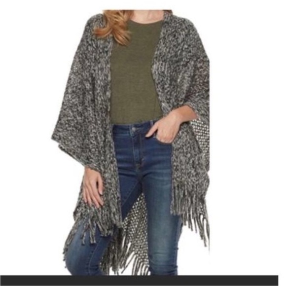 Apt 9 open knit ruana Woman’s OSFM gray black & white with fringe detail - Picture 1 of 14